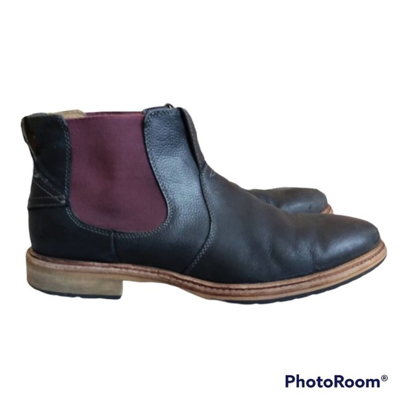 Florsheim pull-on black leather boots size 10.5 D main image 4